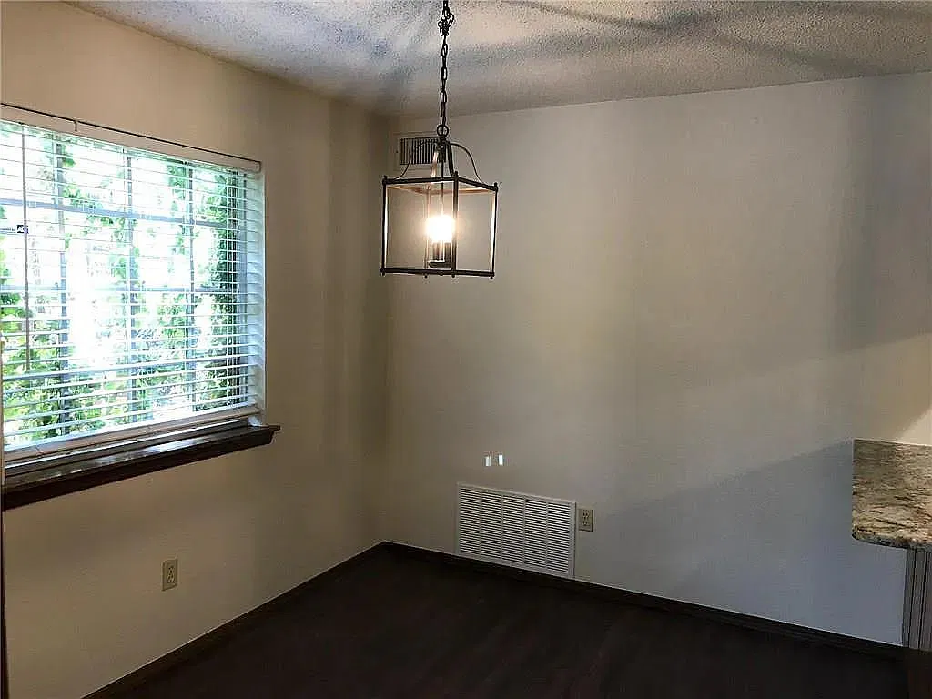 2 bed, 1446 sqft, $1,400 — Photo 4