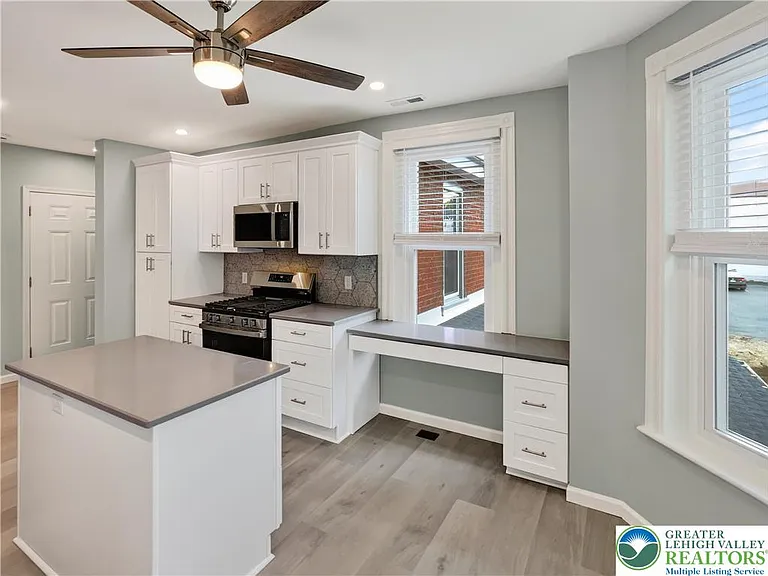 411 Main St #2 — Photo 9