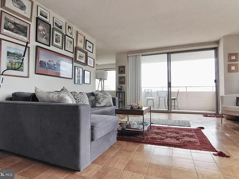 4515 Willard Ave #1604S — Photo 8