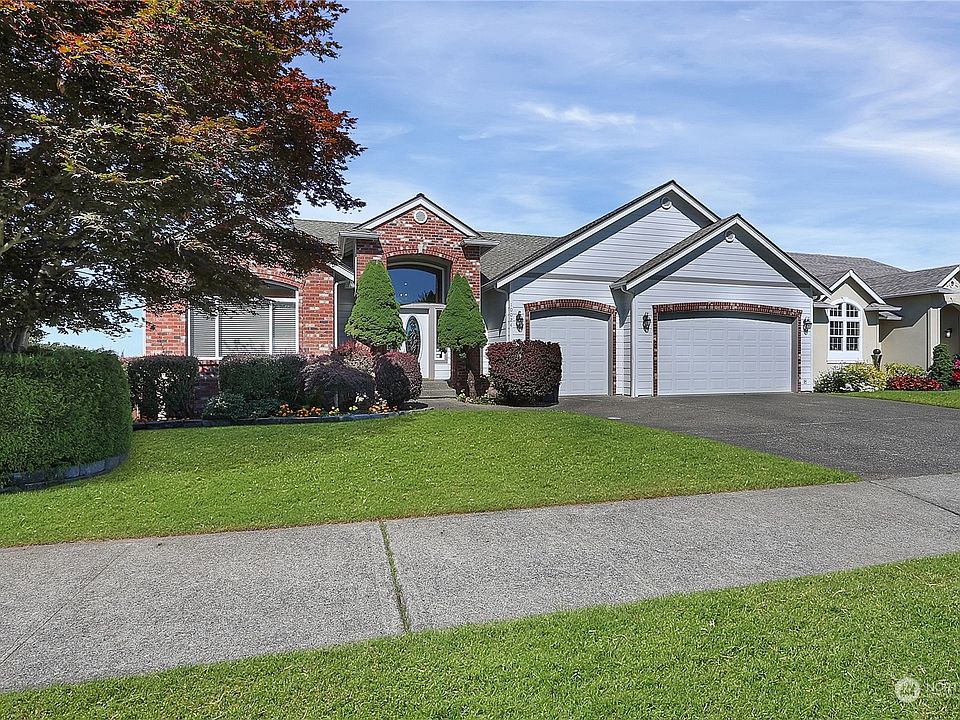 1st image of 10024 181st Avenue E