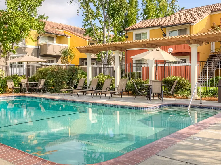 Peppertree Apartments — Photo 47