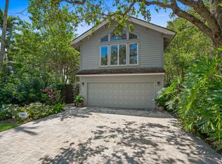 7585 SE Jamaican Ct, Hobe Sound, FL 33455