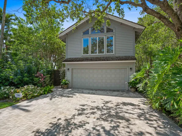 7585 SE Jamaican Court, Hobe Sound, FL 33455