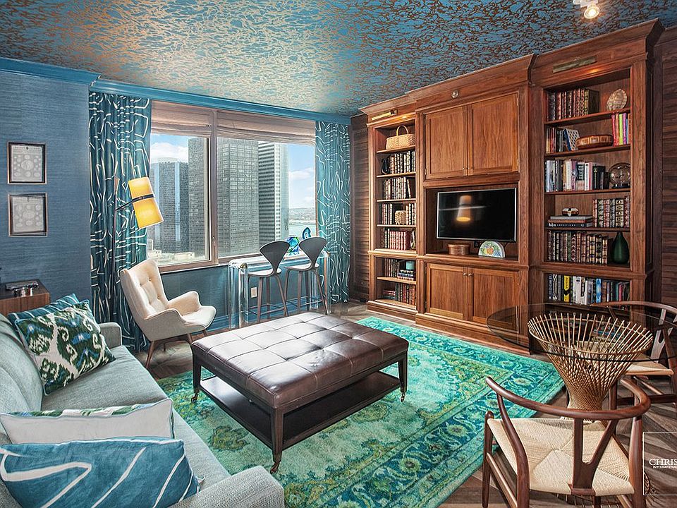1st image of 10 West St APT 26D