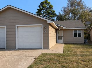 2821 W 9th St N, Wichita, KS 67203