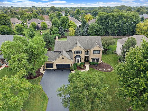 2nd image of 651 Clover Dr