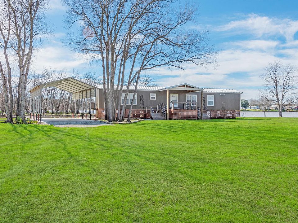 1st image of 398 River Oaks Dr