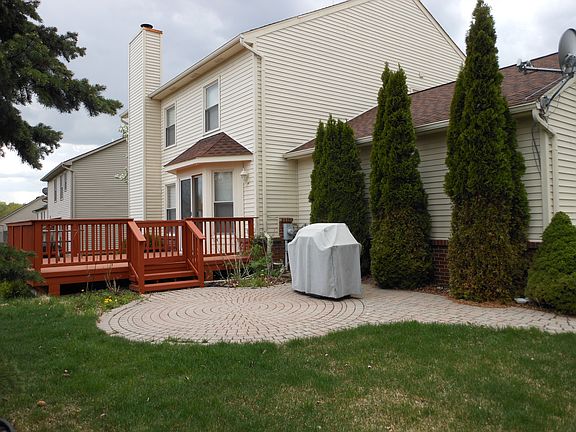 2nd image of 28868 Hearthstone Dr