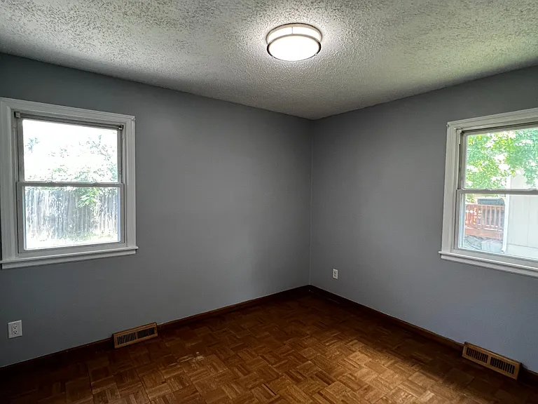corner bedroom
