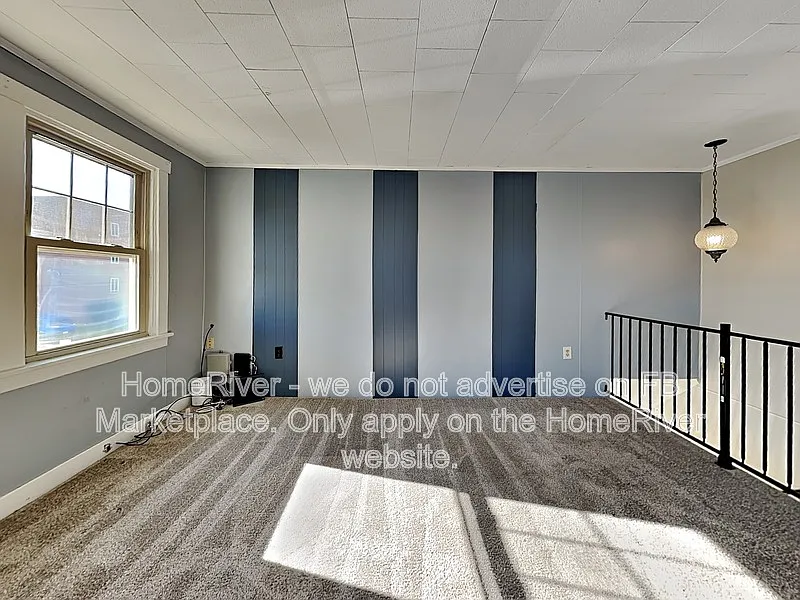 2 bed, 1.0 bath, $1,150 — Photo 3
