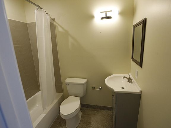 5th image of 1729 Saint Paul St #3