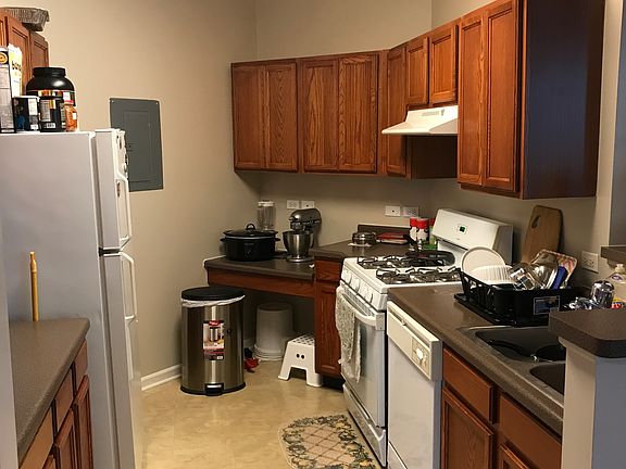 3rd image of 1350 Coventry Glen Dr APT 108
