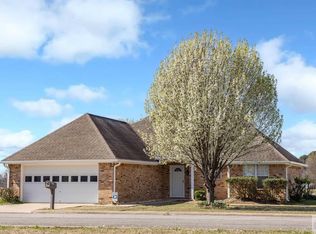210 Bermuda Pl, De Kalb, TX 75559