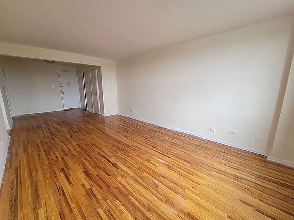 3rd image of 78-40 164th St #4Q