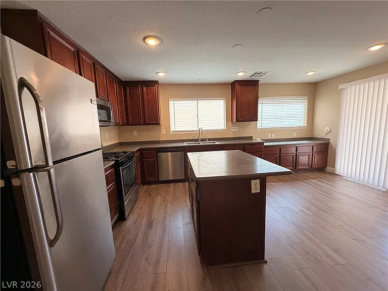 8324 Bismark Sapphire St — Photo 13
