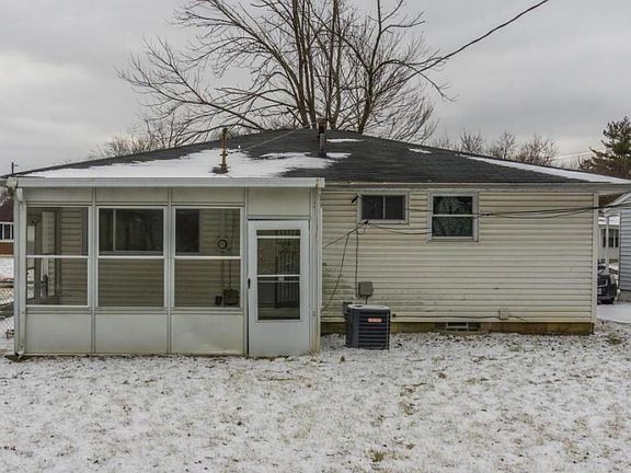 4th image of 1878 Somerset Ct E