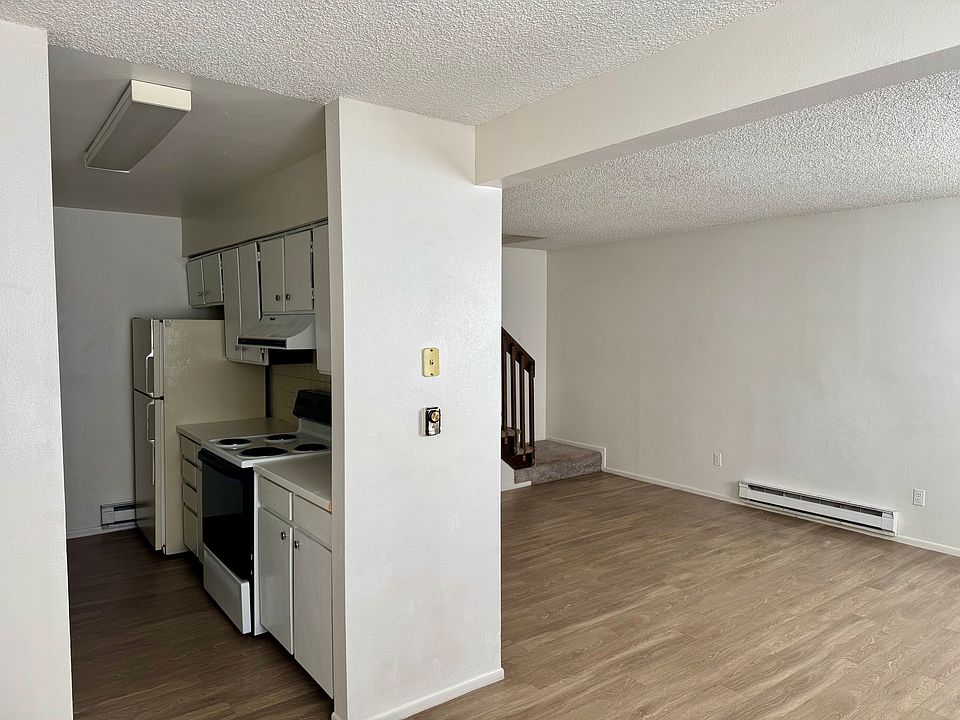 1st image of 726 Delaware Ave APT C