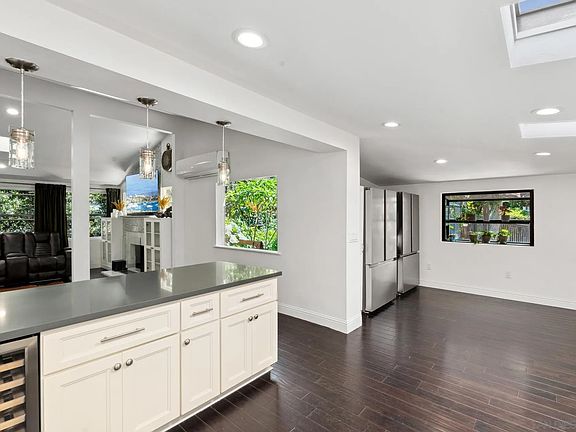 5th image of 9255 Mollywoods Ave