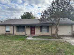 4322 Sun Gate Dr, San Antonio, TX 78217