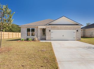 103 Hunts Landing Dr, Kathleen, GA 31047