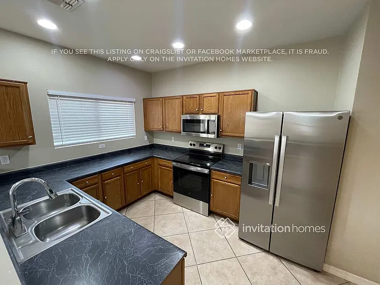 9444 W Wilshire Ave — Photo 8