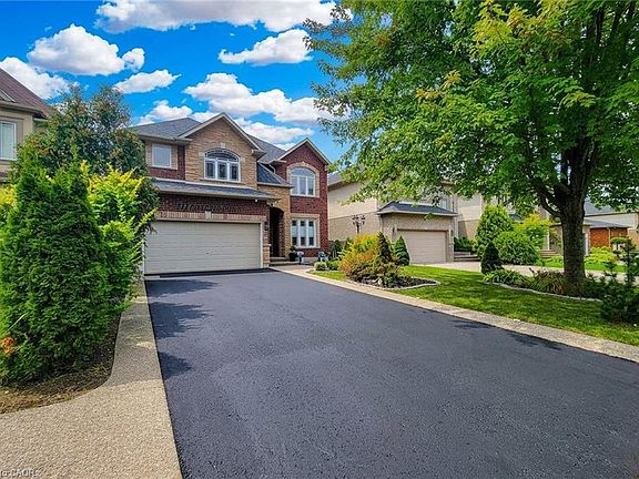 4th image of 214 Cloverleaf Dr