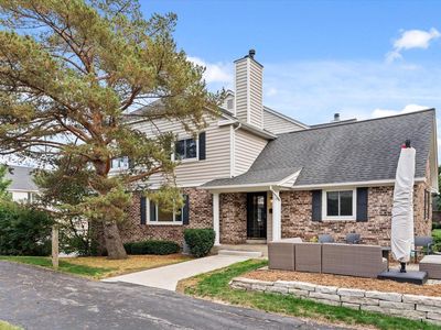 1118 Pilgrim PARKWAY, Elm Grove, WI, 53122