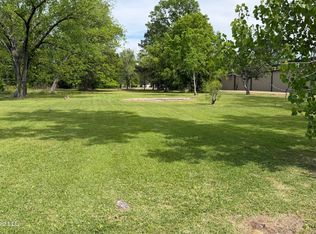 368 W 4th St, Forest, MS 39074