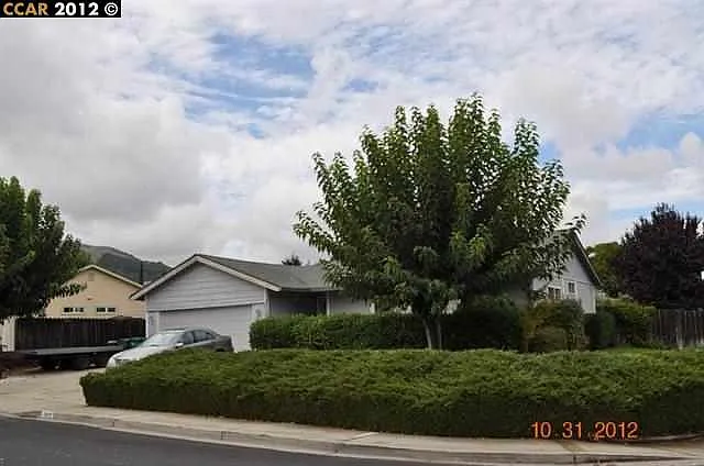 2829 Pownal Ave photo 1