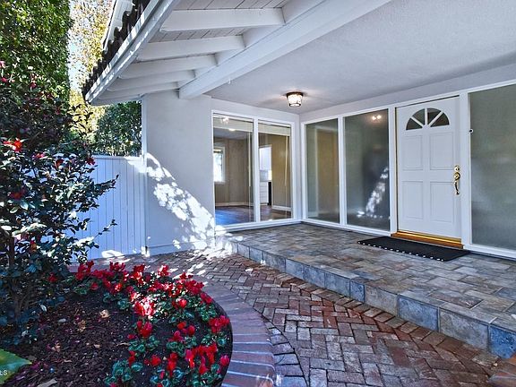 5th image of 1619 Brentford Ave