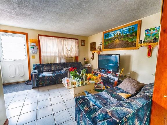 5th image of 17 Rockaway St #17