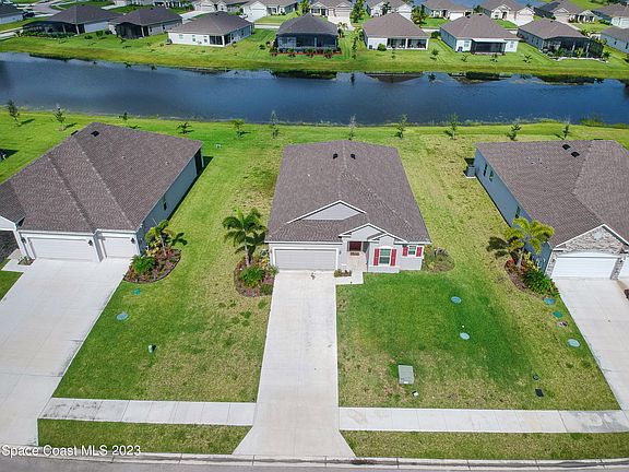 2nd image of 4569 Lago Vista Dr