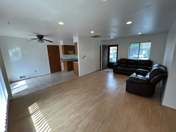 41 Whittney Ct, East Brunswick, NJ 08816