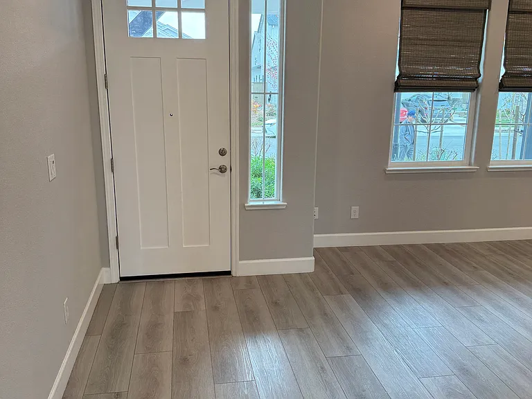 1417 Wadsworth Cir — Photo 25