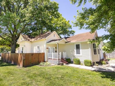 102 W High St, Troy, IL, 62294