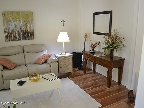 5th image of 2440 Village Ln