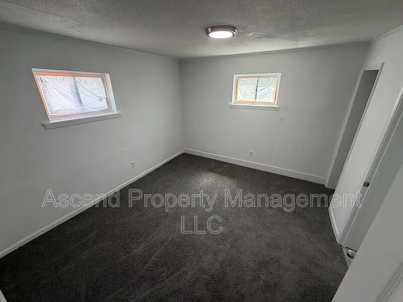 1 bed, 1.0 bath, $1,100 — Photo 4