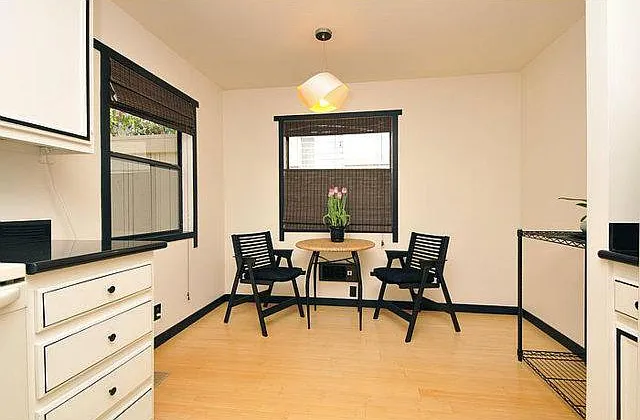 1225 Oak Grove Ave — Photo 4