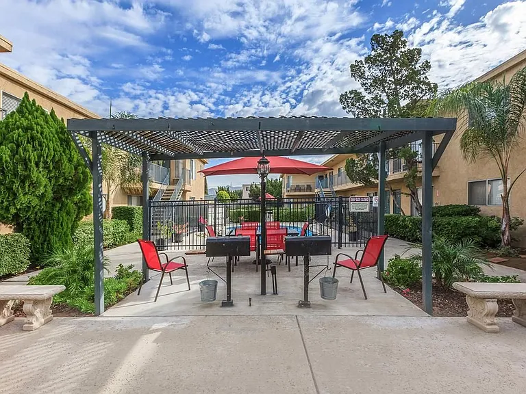Casa Tierra Apartments — Photo 9