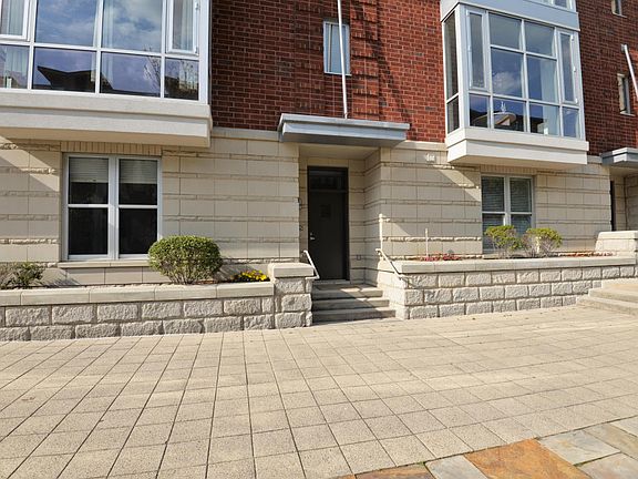 3rd image of 99 Walnut St APT 205