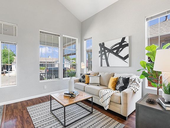 4th image of 2796 Antelope Lane