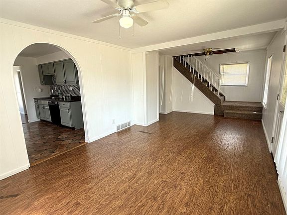 2nd image of 5645 Fenton St