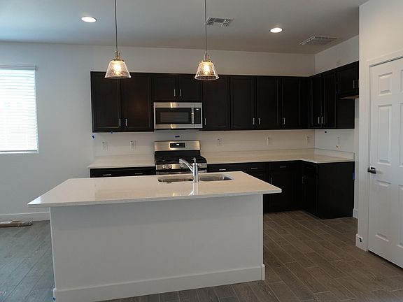 3rd image of 8266 E Juanita Ave