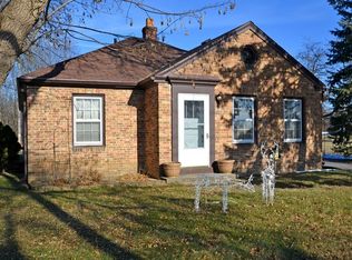 4614 W Green Tree Rd, Milwaukee, WI 53223