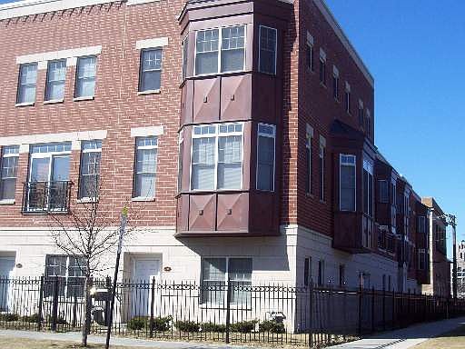 1st image of 4600 S Woodlawn Ave #1