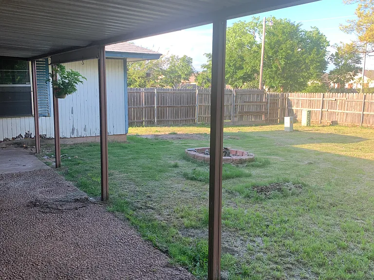 700 Cottonwood Dr — Photo 8