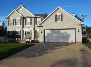 562 Westminster Cir, Akron, OH 44319