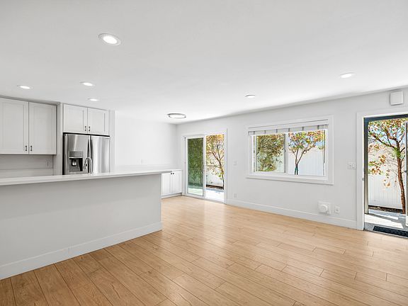 2nd image of 2033 Laurie Ln #B