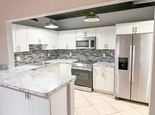 2738 S University Dr #A15, Davie, FL 33328