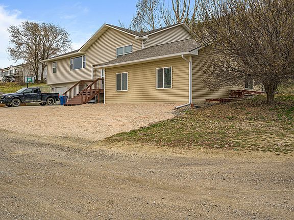 4th image of 15 Rim Rock Dr